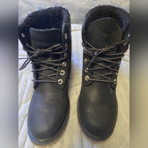 Timberland Women's Black Lace Up Boots Size 9 EUC - Picture 3 of 8